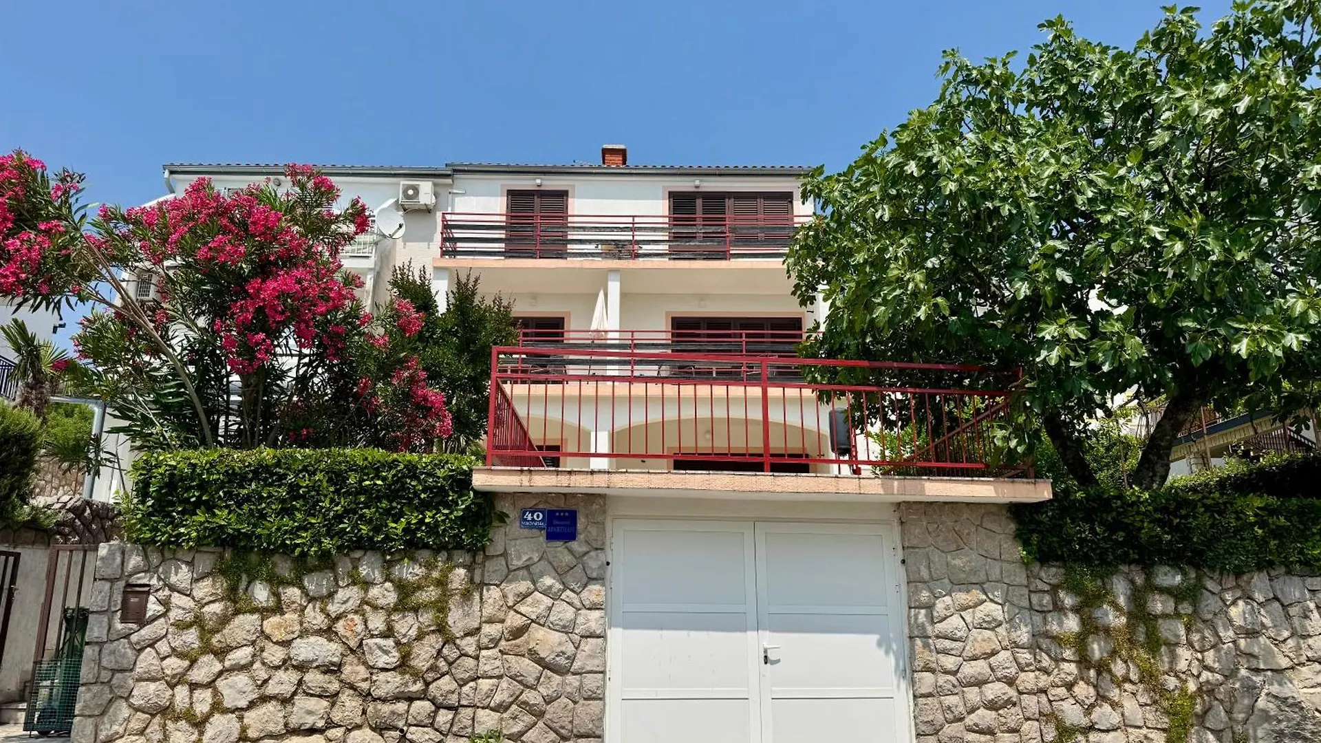 Apartment Apartmani Mila Dramalj
